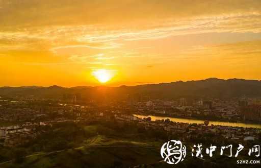 西鄉(xiāng)· 彩霞飄 夕陽(yáng)紅！