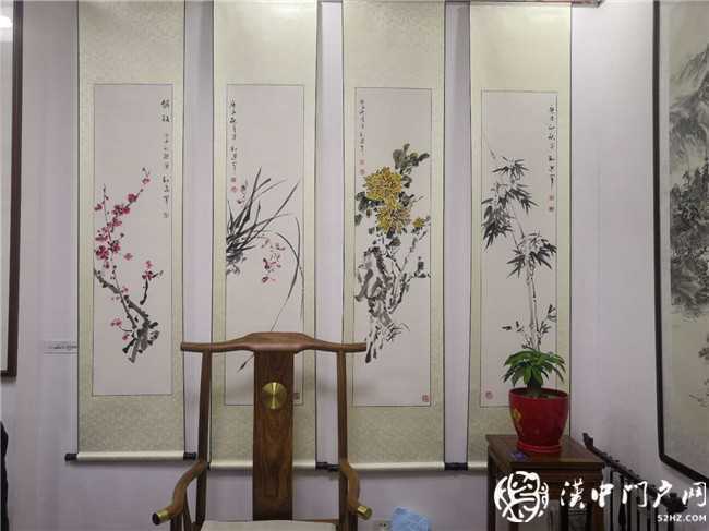 中國藝術(shù)學(xué)會(huì)畫家劉進(jìn)軍在四寶堂召開畫展