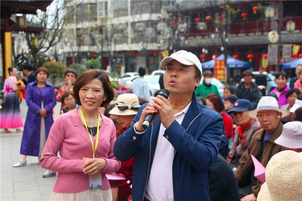 “悅動漢江”文藝薈走進褒國康樂園優(yōu)秀節(jié)目展演活動圓滿成功