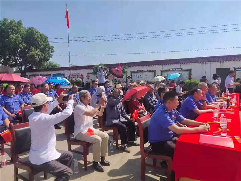 漢中市城固縣桔園鎮(zhèn)賈家山村舉行慶祝建黨100周年文藝演出