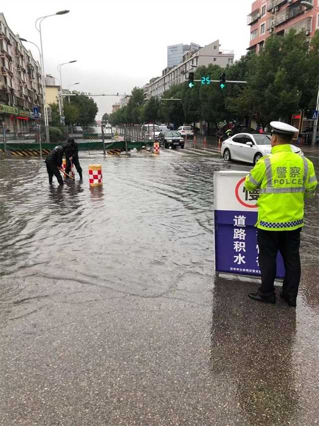 68小時(shí)堅(jiān)守！漢中交警大隊(duì)圓滿完成國(guó)慶假期道路交通安保任務(wù)"