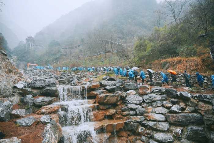 “嘉陵棧道 靈巖洞天”靈巖寺景區(qū)棧道開放暨略陽縣冬季文旅消費(fèi)季系列活動啟動