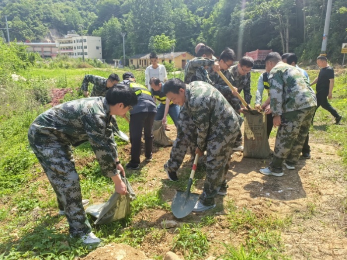 以“練”備汛，城固小河扎實開展防汛應急演練