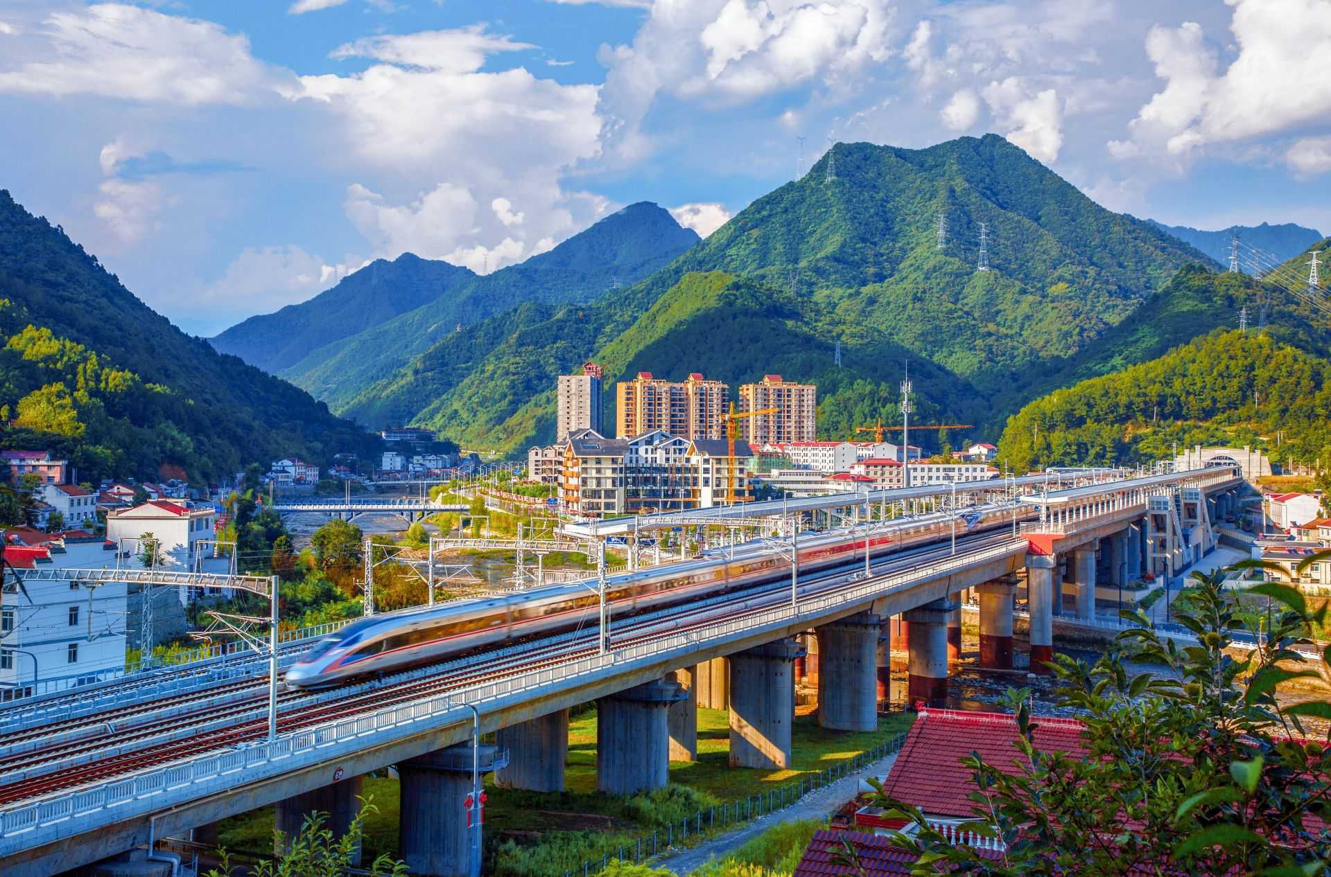 多圖震撼！這十年，漢中交通“C位出道”！